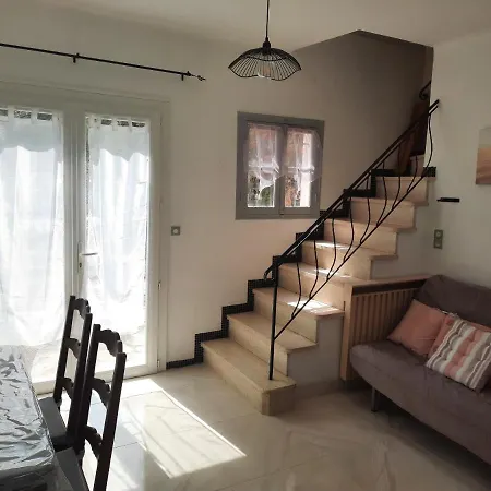 Holiday home Maison Pres Du Port Et Des Restaurants De Saint Aygulf