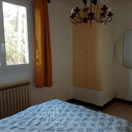 Maison Pres Du Port Et Des Restaurants De Holiday home Saint Aygulf