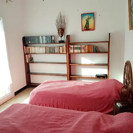 Maison Pres Du Port Et Des Restaurants De Holiday home Saint Aygulf